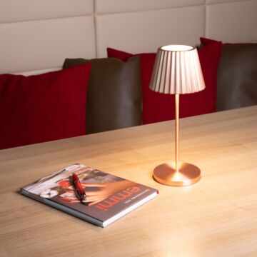 emmi table lamp rose gold